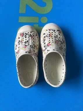 Mickey Mouse Print Natives Slip-On Shoes